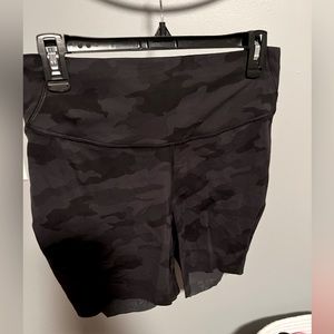 Lululemon biker shorts seamless
